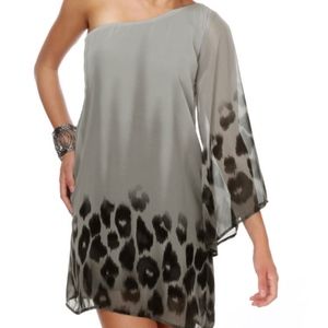LuLus one shoulder grey and black animal print dre